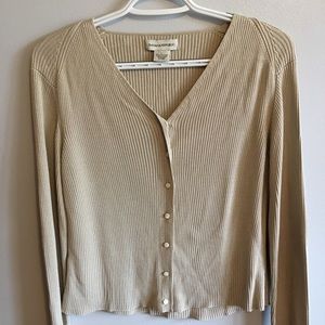Banana republic women’s V-neck cardigan sweater